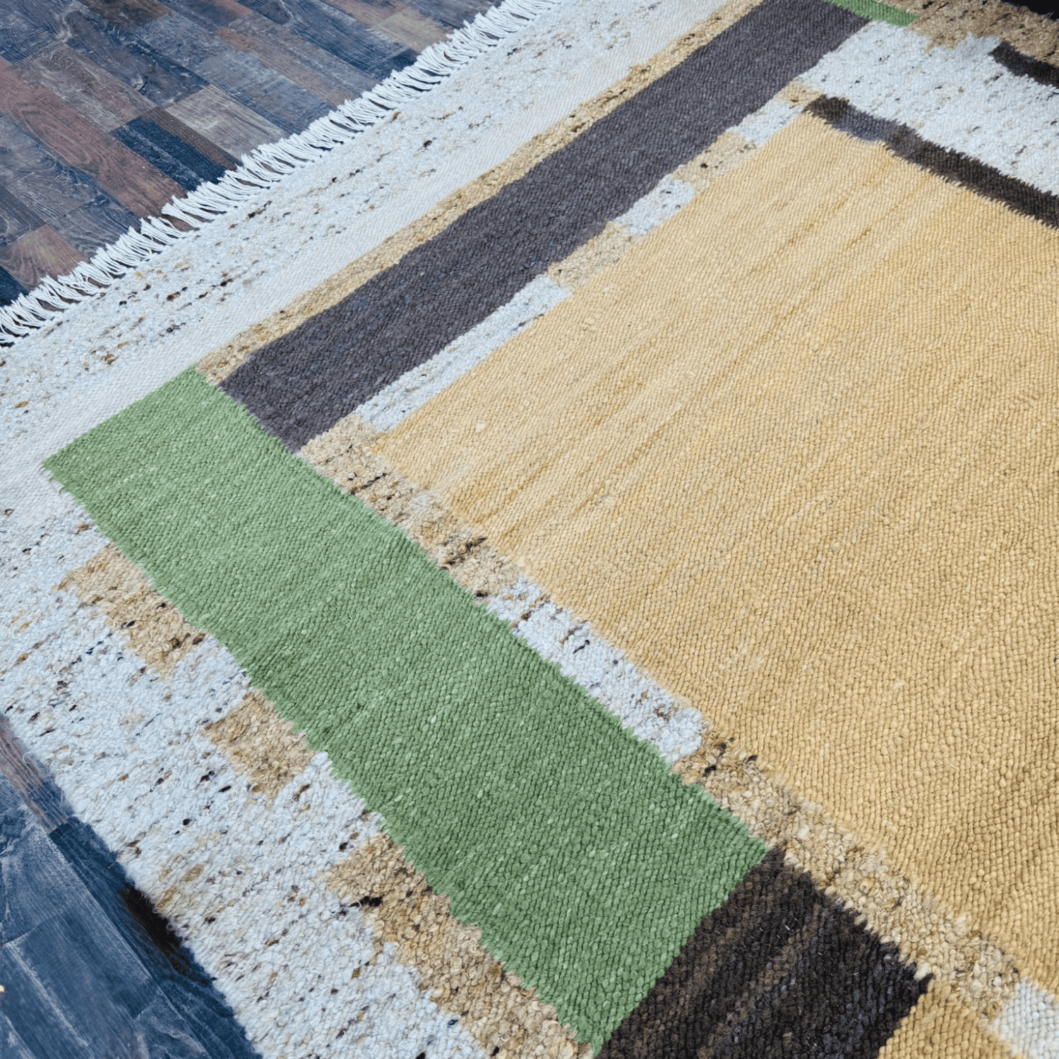 Carpet CR 7 Stone frame