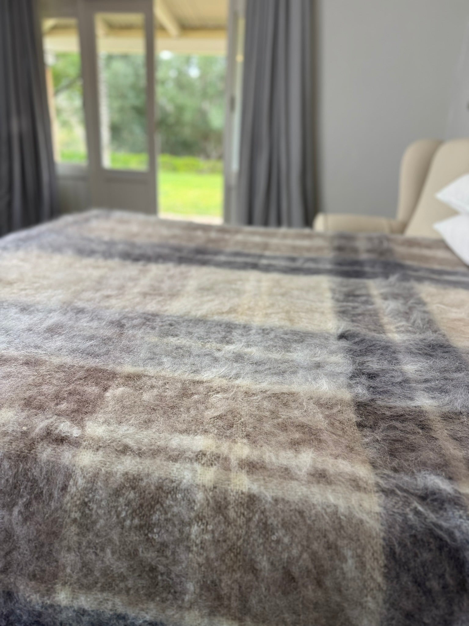Stormberg Mohair Blanket